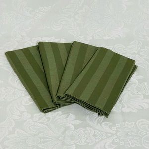 Sage green cloth napkins. Lot of 4.